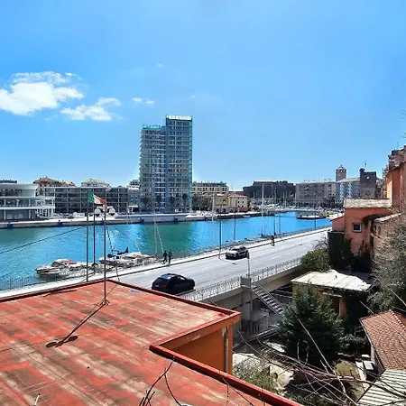 Daire La Finestra Sul Porto By World